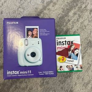 Instamax mini11 film camera and film